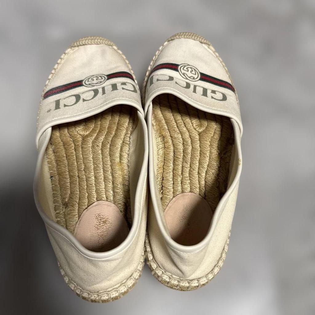 Б/у холст GUCCI с логотипом GG и полосой Web