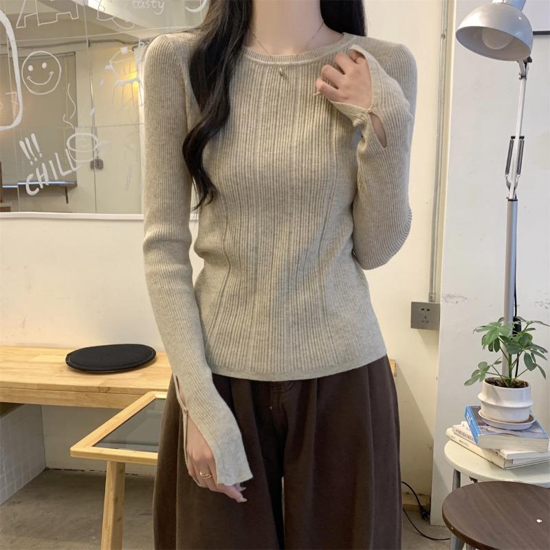 High-end pit strip with knitted bottoming shirt for women's autumn and winter waist and thin short top, soft waxy long-sleeved sweater