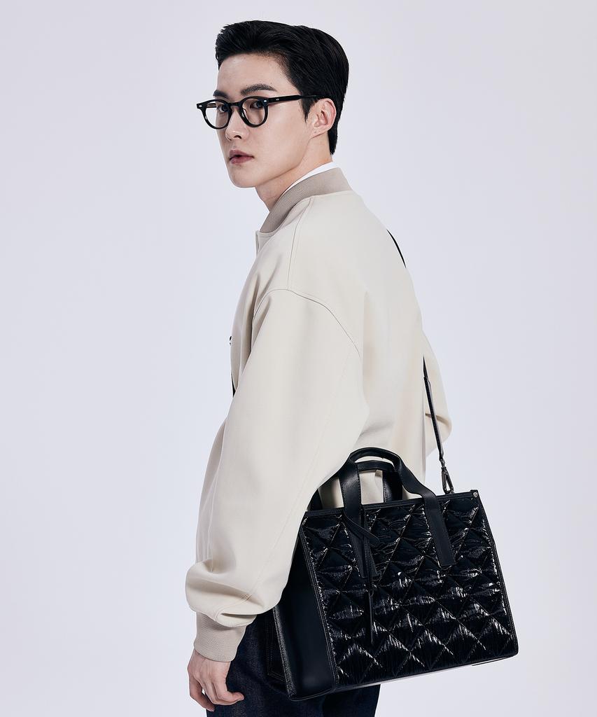 Jina In Ny Square Business Tote [Black Quilted Combo]