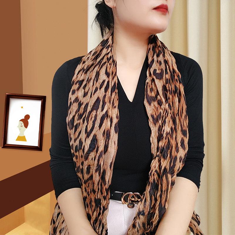Trendy Gradient Cotton-Linen-Silk Scarf/Shawl for Women - Sun Protection & Dual-Use for All Seasons