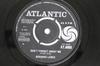 7-дюймовая пластинка БАРБАРА ЛЬЮИС - Не забывай обо мне / Это волшебство AT4068 ATLANTIC 1965 UK Соул/Фанк Б/У