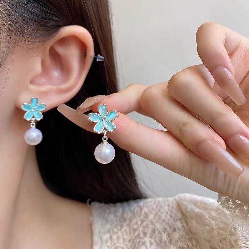 Модные серьги, легкие роскошные длинные серьги в стиле ретро, ​​свежие и милые серьги, элитные серьги в подарок.