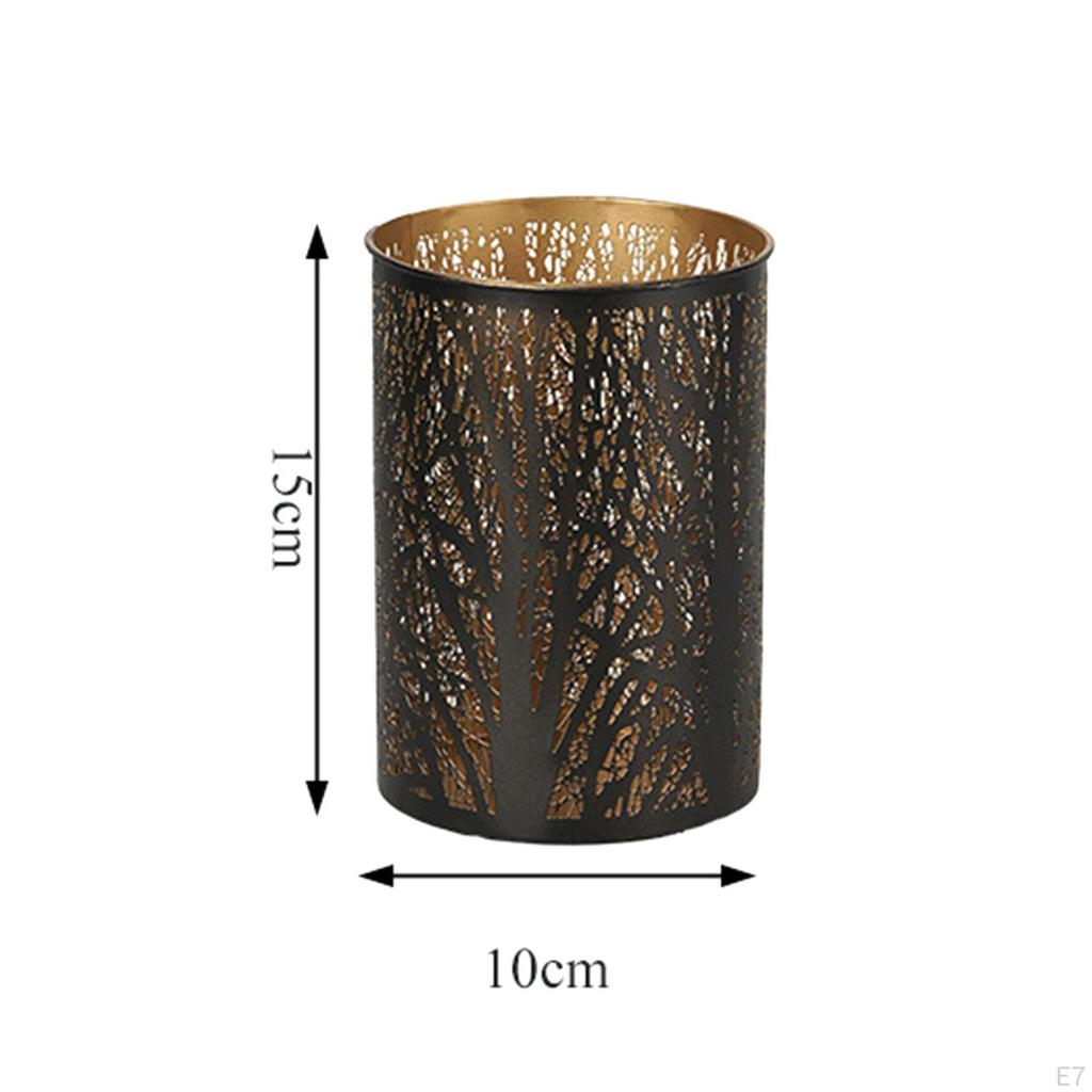 Металлический подсвечник, декоративная ваза для цветов.