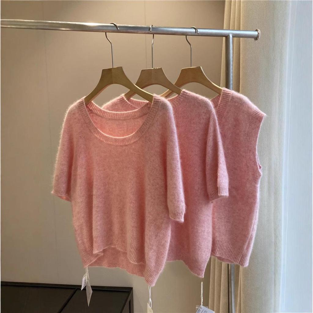 2025 Spring Elegant Women's U-neck Short-Sleeve Wool Knit Sweater - Soft, Loose, Slimming & Versatile Fashion Staple