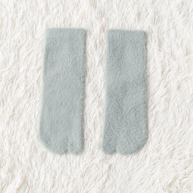 3 Pairs Woman Girl Winter Tabi Socks Short Tube Warm Two Toed Sock Thick Soft Cozy Plush Solid Color Split Toe Bed Sleep Socks
