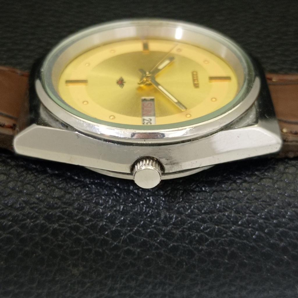 АВТОМАТИЧЕСКИЕ ВИНТАЖНЫЕ ЧАСЫ CITIZEN 8200 ЯПОНИЯ МУЖСКИЕ С ЗОЛОТИСТЫМ ЦИФЕРБЛАТОМ a702757-1 R210-a702757