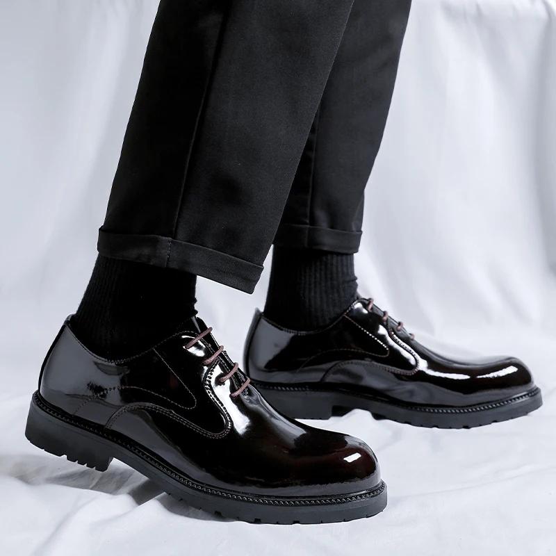 Туфли дерби для мужчин, модные туфли на открытом воздухе с круглым носком, на шнуровке, черные мужские деловые туфли, обувь ручной работы для деловых свадебных вечеринок