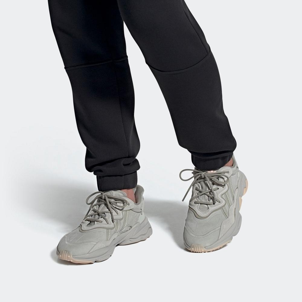 adidas Кроссовки унисекс Ozweego Metal Grey Feather-Grey Vapor-Pink FZ1963