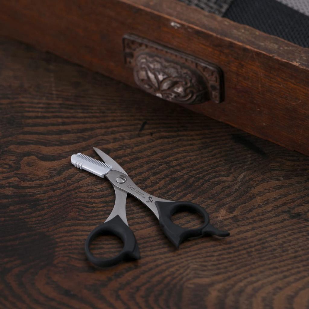 Kai Seki Magoroku Beard Scissors with for Eyebrow Comb, Removable, Trimming, Men's