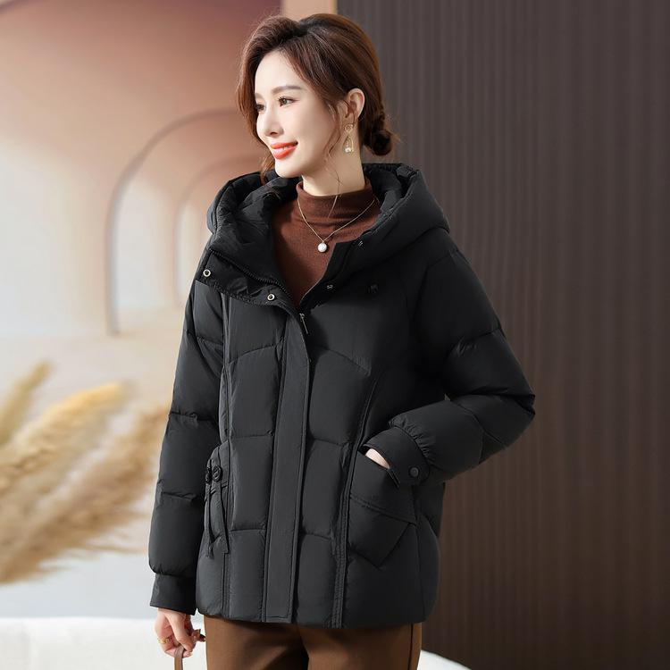 Пуховик для мамы среднего возраста Зимняя одежда Новая модная Молодящая Маленький топ Куртка для женщин среднего и пожилого возраста на осень и зиму