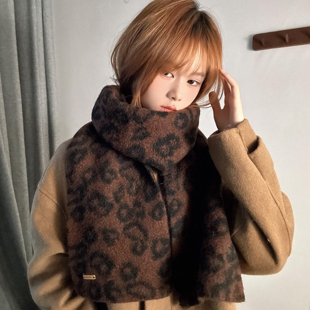 Lightweight Leopard Print Scarf Cashmere Blend Winter Shawl Fashion Imitation Wool Scarf Unisex