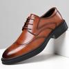 Модные туфли-броги из коровьей кожи для мужчин, весна-осень, новые дизайнерские модные повседневные свадебные туфли для мужчин, однотонные туфли для мужчин