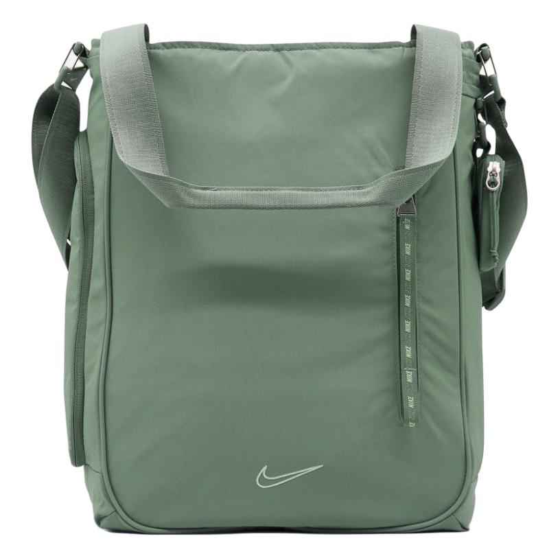 Nike Сумка-тоут для спортивной одежды и для поездок (20L)