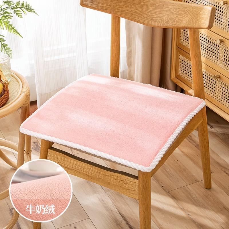 Soft Plush Chair Pads Winter Indoor Warmth Chair Covering Nonslip Comfort Dining Seat Pads Stool Mat Cover for Home Patio Kitchen Office Dorm