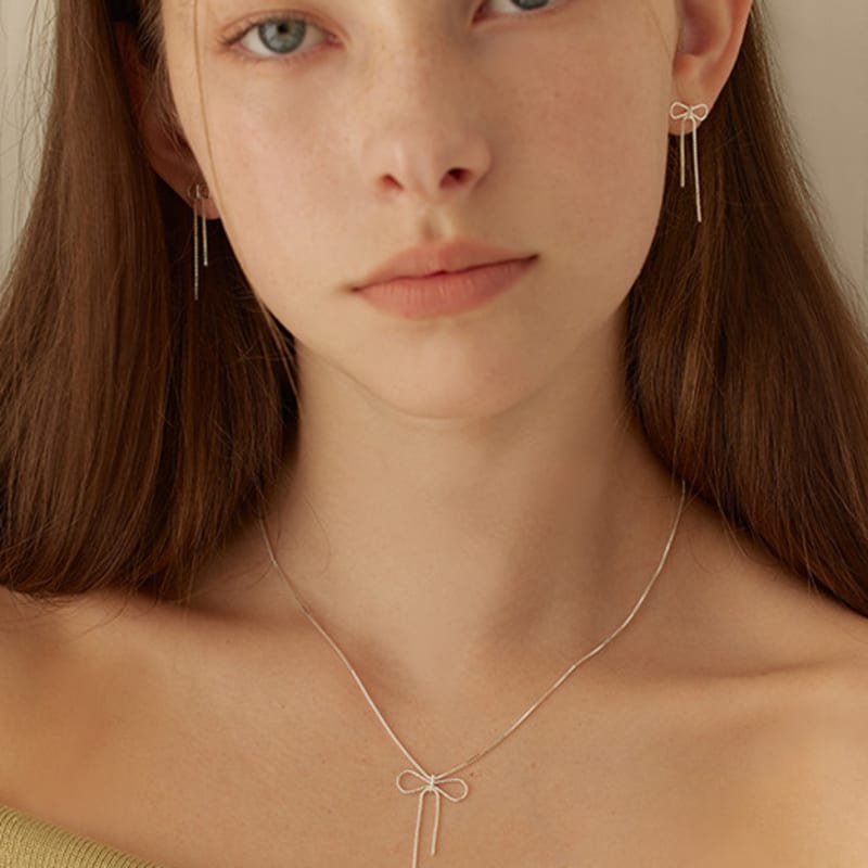 Колье-подвеска Lewe Shining с цепочкой и лентой