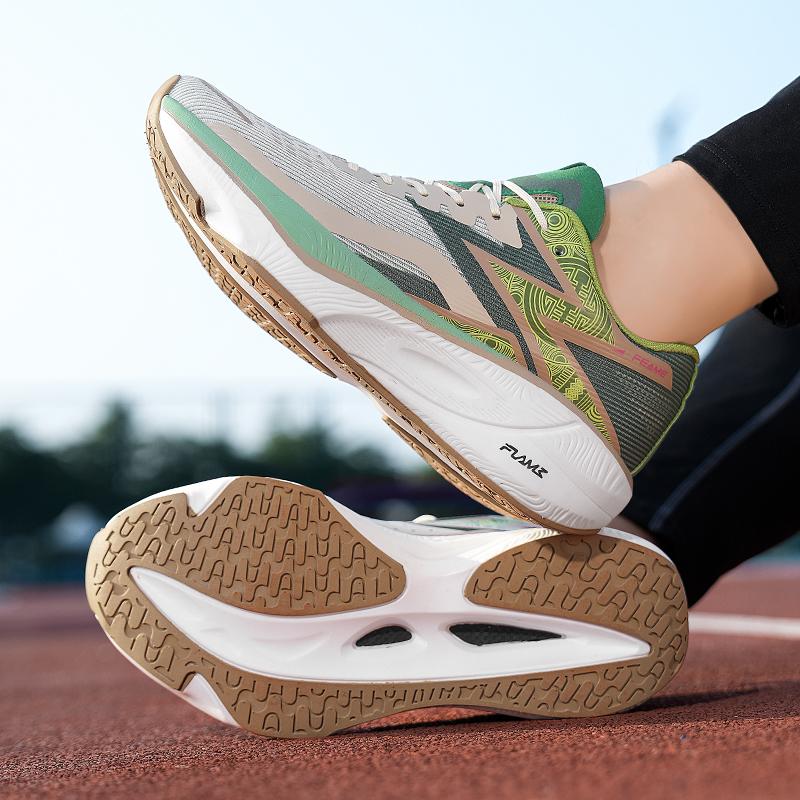 Running Shoes Men Lightweight Mesh Breathable Anti-Slip Wear-Resistant Casual Shoes Men Comfortable Lace-Up Sports Shoes Men