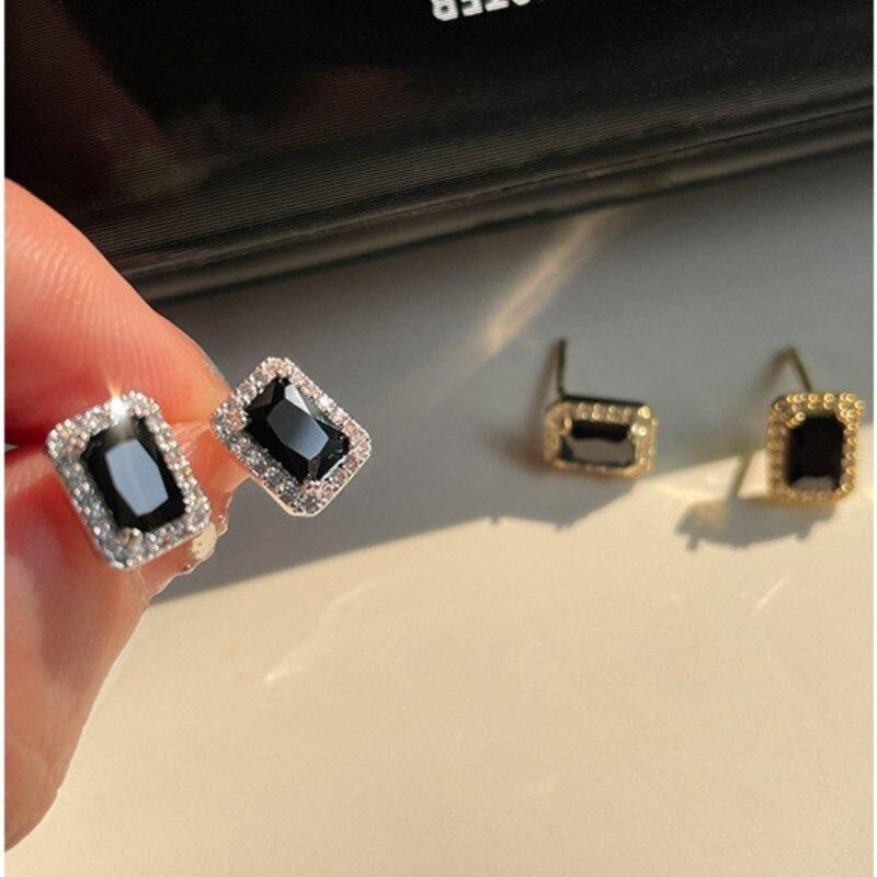 ANENJERY Квадратные серьги-гвоздики с черным цирконием для женщин, маленькие изысканные уникальные блестящие повседневные украшения