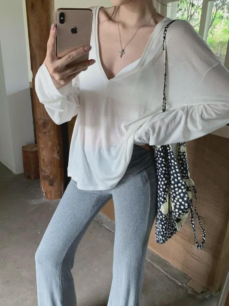 Women's Sheer White V-Neck Long-Sleeve Summer Blouse - Loose Fit, Sun Protection, Casual Top