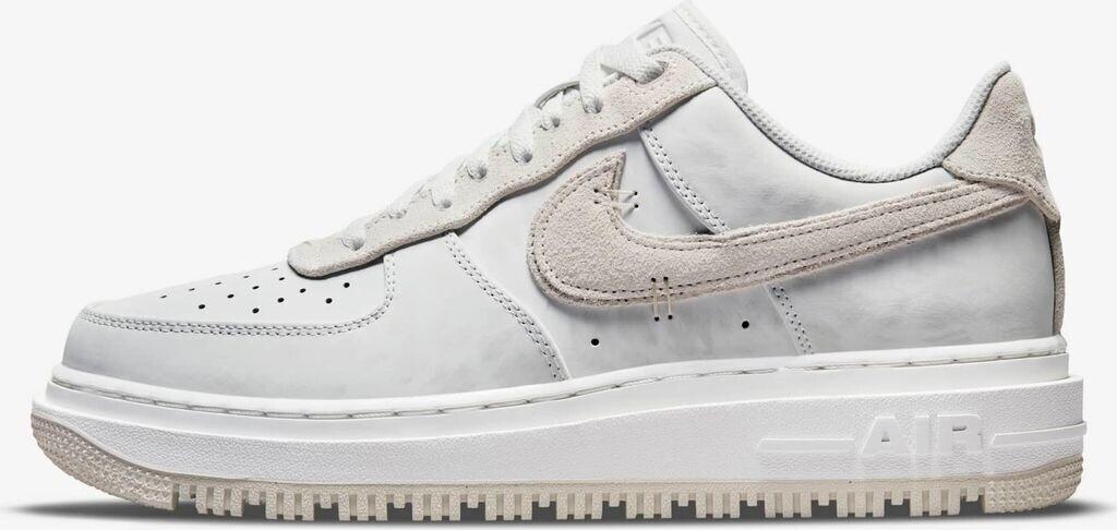 Кроссовки Nike Air Force 1 Luxe