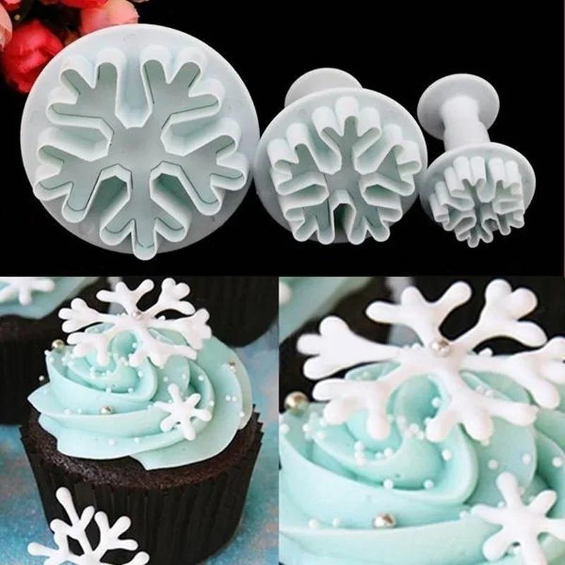 3pcs/set Christmas Snowflake Fondant Cake Decorating Molds Handmade Cutter Plunger Mold Cookies Cutter Mould Accessories