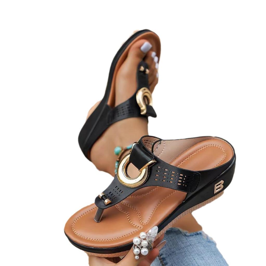 Женская обувь 2024 года, лето, новые пляжные туфли с уклоном на каблуке, классные тапочки, женские сандалии