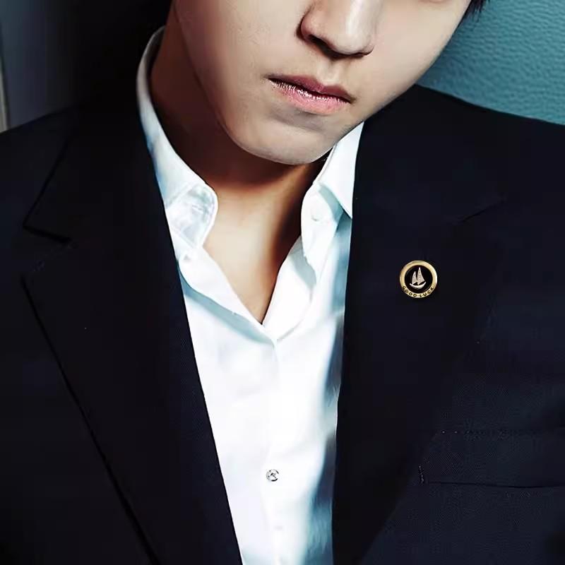 Smooth Sailing Men's Brooch, High-end Suit, Corsage, Business Collar Pin, Navy Style