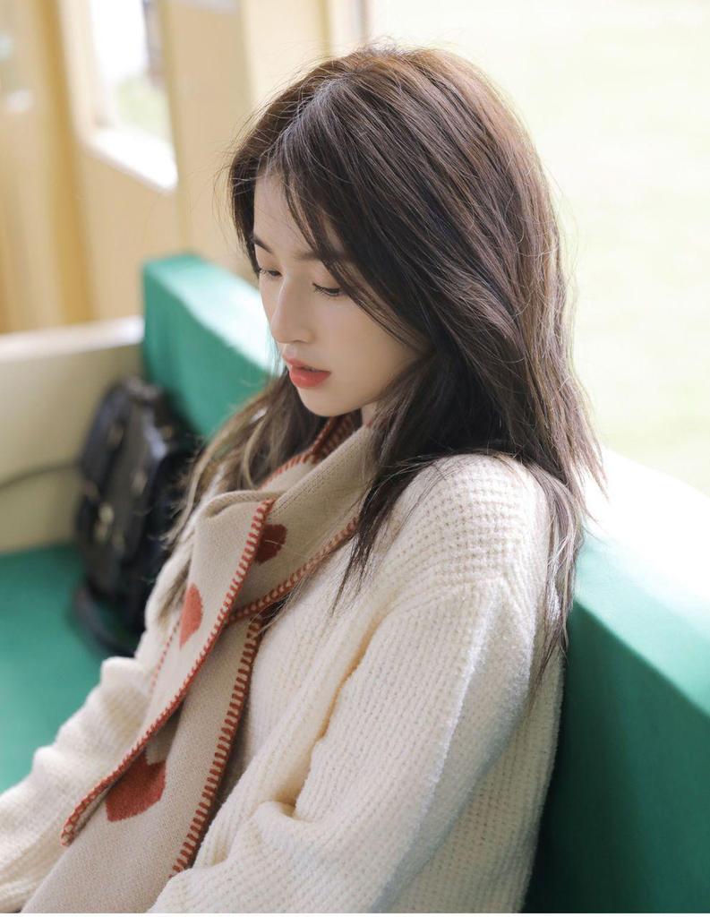 Короткий вязаный шарф для женщин на осень и зиму - мягкий, теплый в корейском стиле с рисунком в виде головы кенгуру