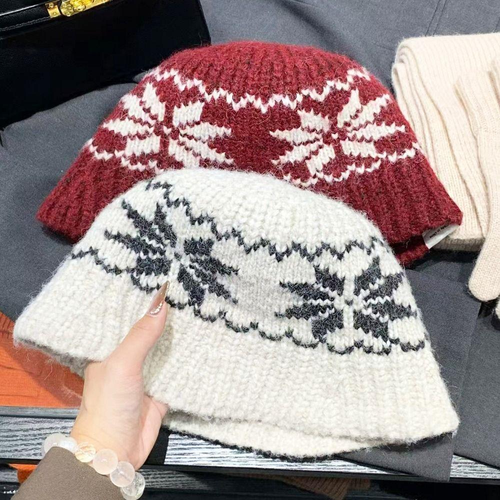 Вязаная шапка жаккардовым узором «Снежинка» с принтом в стиле Fair Isle для улицы
