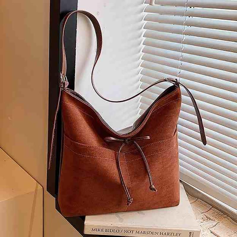 Ретро замшевые женские сумки большой емкости повседневная однотонная сумка через плечо с кросс-боди новая дуга маятниковая