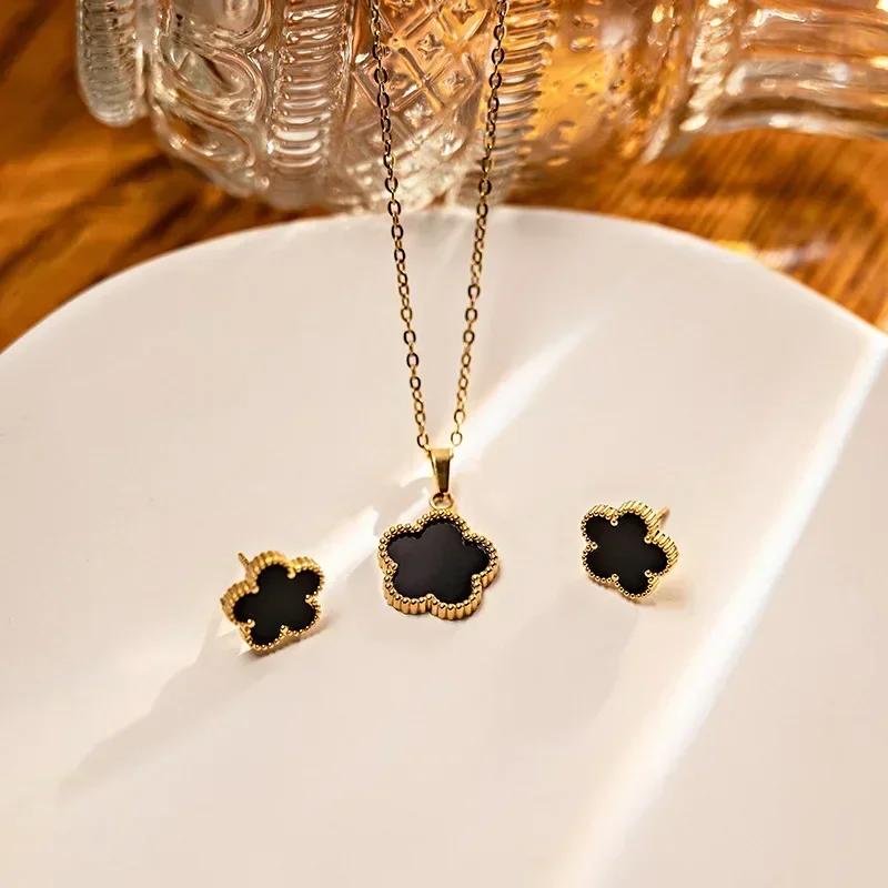 Новая мода Оригинальность Уникальный дизайн Серьги с подвеской в форме сердца Sense Love Ожерелье из двух частей Комплекты трендовых украшений Повседневная одежда