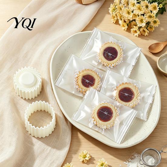 Home Baking Gadgets 2-in-1 Round Mooncake Mold, Double Ended Pastry Press with Scallop And Handheld Cookie Stamper Spiral Embossing for DIY
