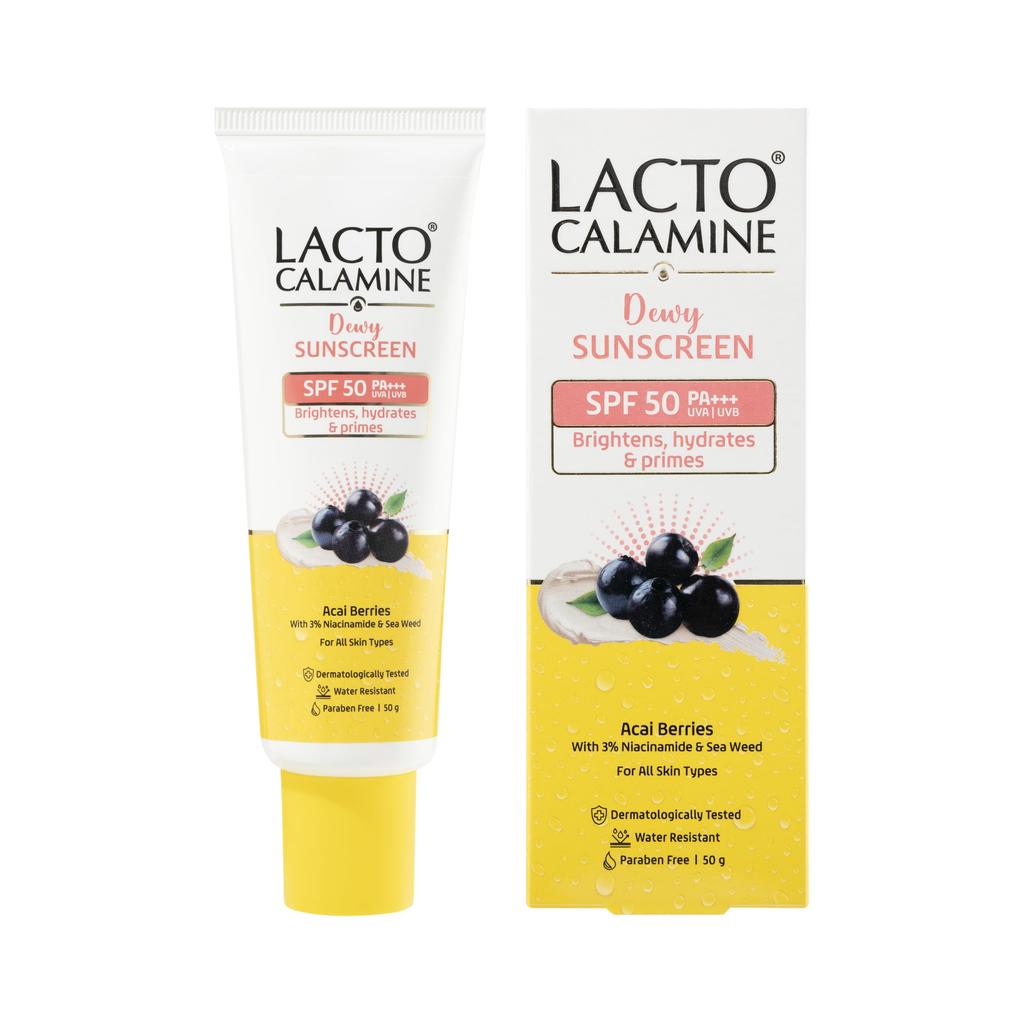 Lacto Calamine Увлажняющий солнцезащитный крем SPF 50 PA+++ | 50 г | Водостойкий, Не оставляет белых следов, Защита от UVA и UVB | Солнцезащитный крем SPF50 + Праймер | Ягоды Асаи