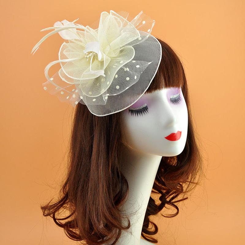 1 шт. шляпка-фасинатор с перьями, жемчугом и бисерной отделкой, заколки для волос для девочки, аксессуары для волос, головной убор, цветок, женский