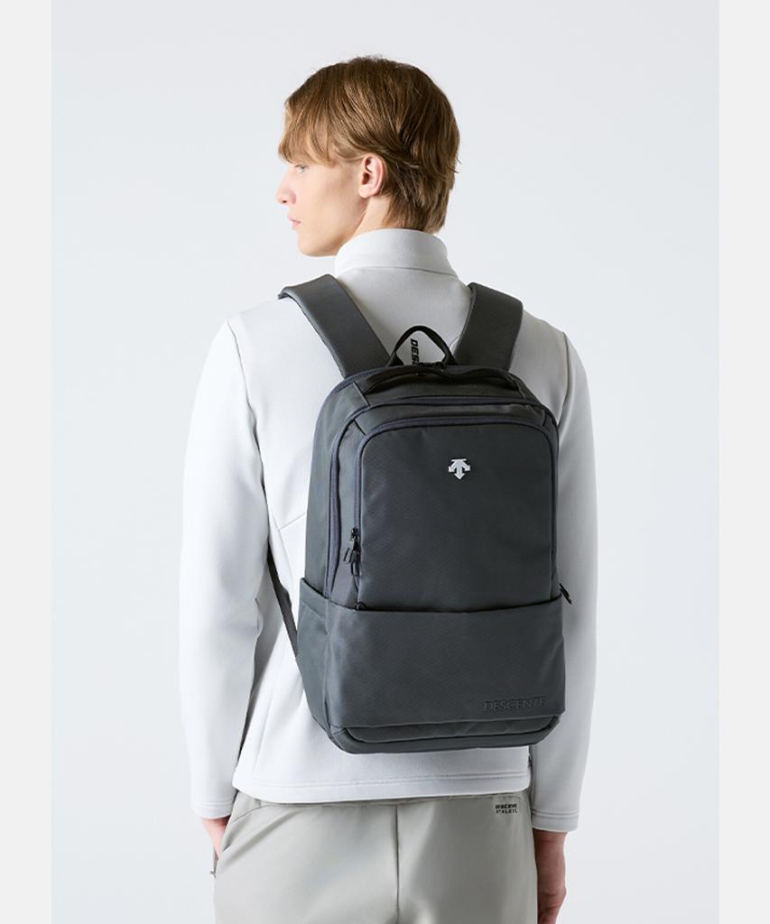Городской базовый рюкзак Descente (22L) Темно-серый Sr123Ubp17