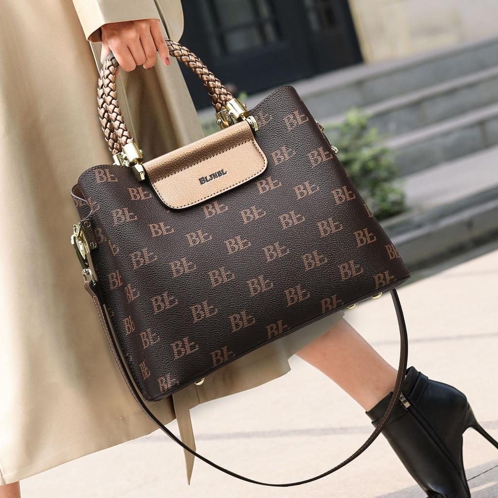 Handbag Fashion Middle-Aged Mom Bag Premium Sense Printed Temperament Women'S Bag Contrasting Color Large Capacity Tote Bag Commuter Bag
