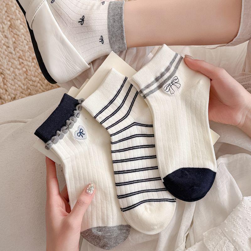 Korean Style Embroidered Bow White Cotton Women's Short Socks