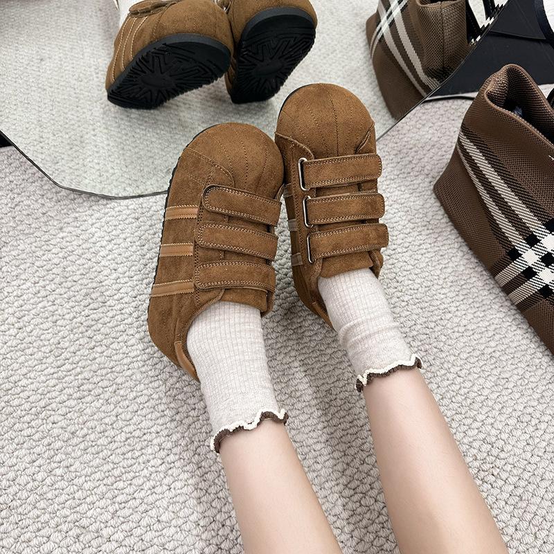 Velcro German training shoes female student casual shoes autumn and winter velvet retro versatile board shoes bread cotton shoes