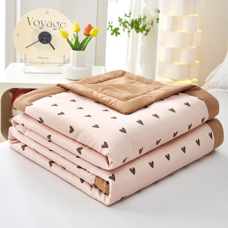 Summer Cool Thin Quilt Machine Washable Soft Skin Friendly Blanket for Adult Bed Comforter Air Conditioning Four-season Quilt