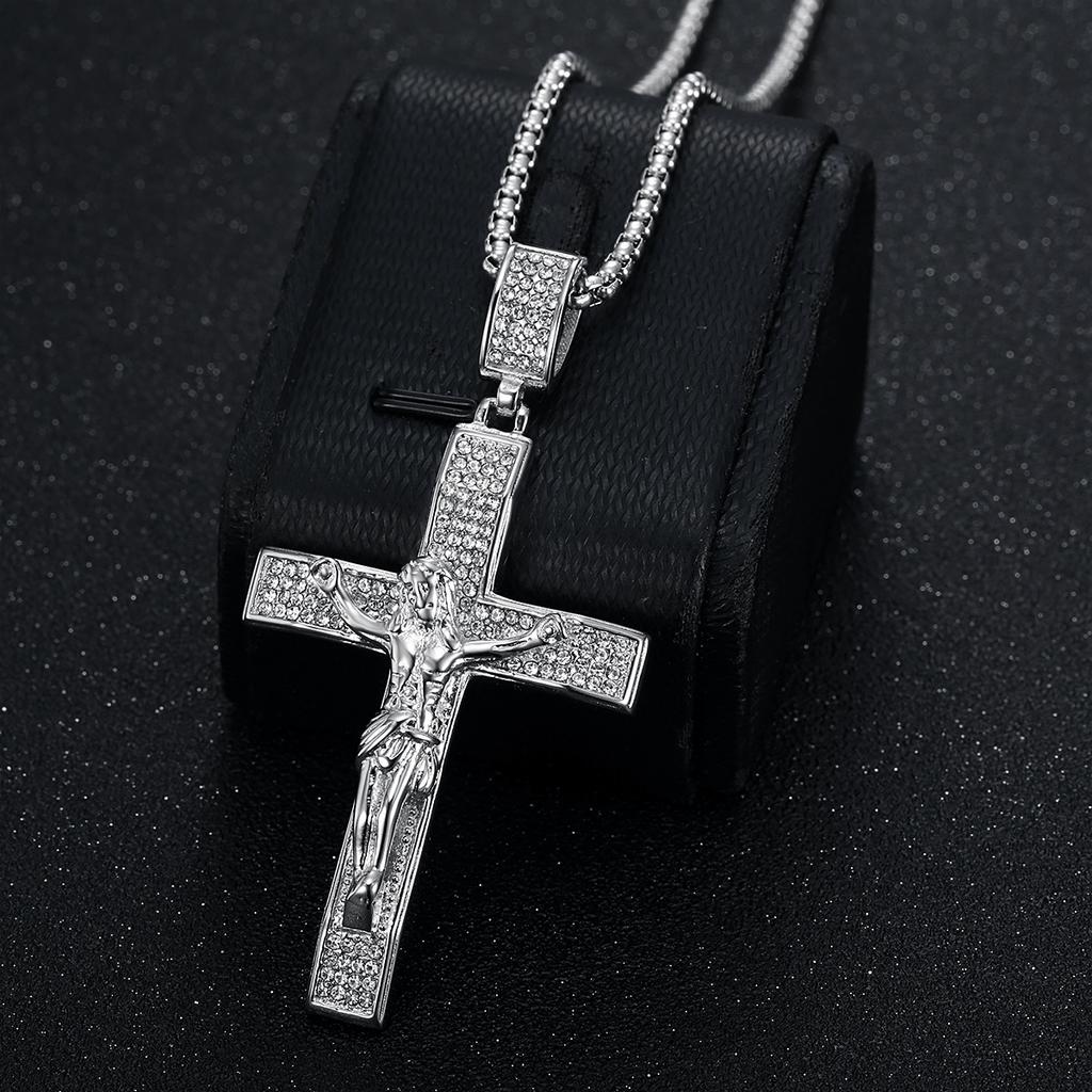 European and American Jewelry Full Diamond Cross Pendant Necklace 2026 Men's Fashion Personalized Jewelry Accessories