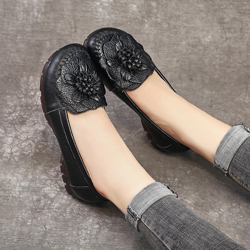 Women's Genuine Leather Non-slip Flat Shoes - Comfortable Round Toe for Middle-aged & Elderly