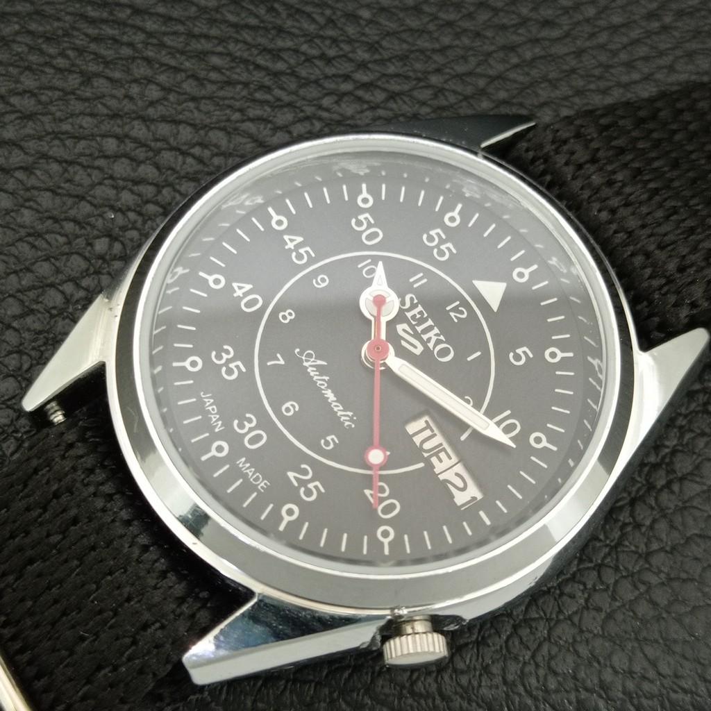 АВТОМАТИЧЕСКИЕ ВИНТАЖНЫЕ ВОССТАНОВЛЕННЫЕ МУЖСКИЕ ЧАСЫ SEIKO 5 ЯПОНИЯ ЧЕРНЫЙ ЦИФЕРБЛАТ a445756-1