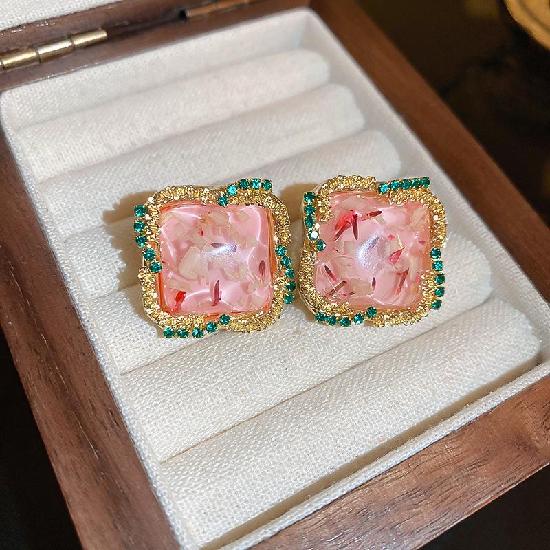 Vintage Medieval Exaggerated Earrings Women, Fashionable Retro High-end Earrings Literary Light Luxury Temperament Earrings