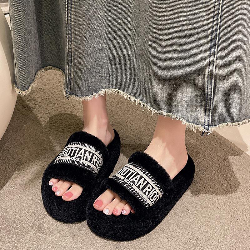 Популярные тапочки Mao Mao женская зимняя одежда 2025 года, новая вышивка, продвинутое чувство, интернет-знаменитость, толстый низ, плюш, хлопок, весна и осень