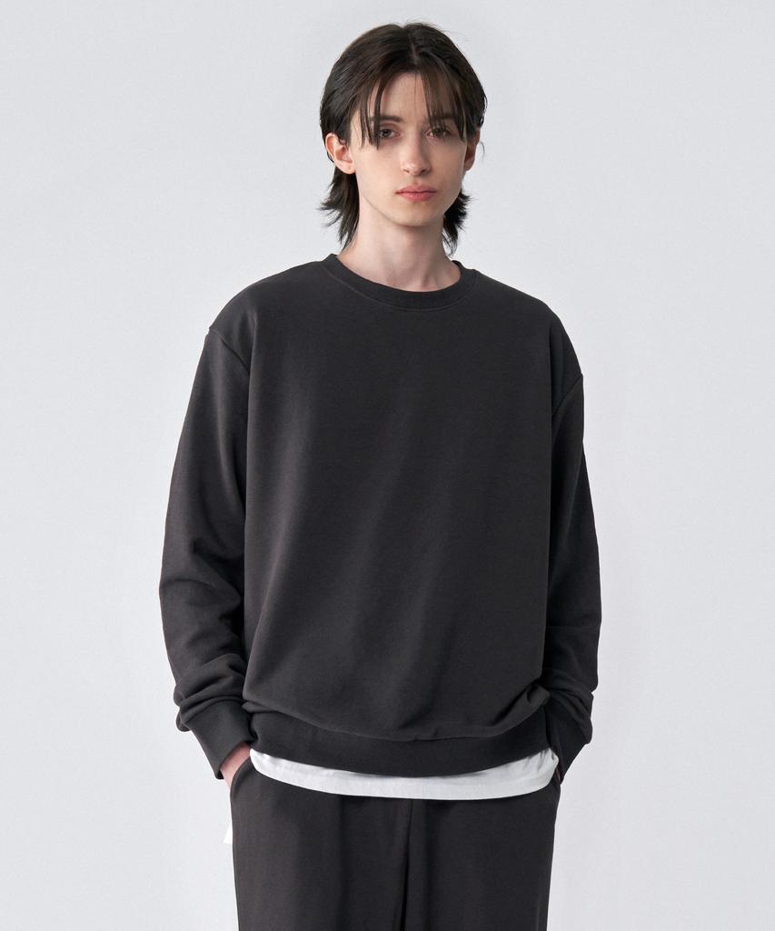 UNTAPPED STUDIO Standard Fit Sweatshirt