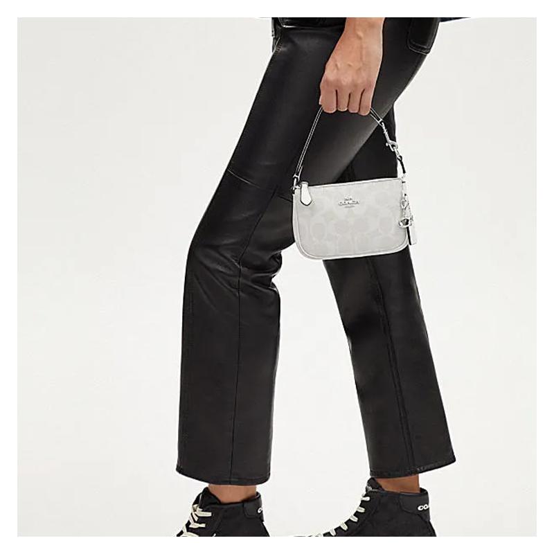 Coach Nolita 15 металлические буквы логотипа классическая пресбиопия коровья кожа портативная наплечная сумка через плечо мини женская белая
