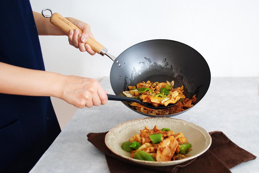 Nankai Tsusho Rokusan Tsubame Iron Nitride Wok, Black, 27cm (Product Code: 0752-002)