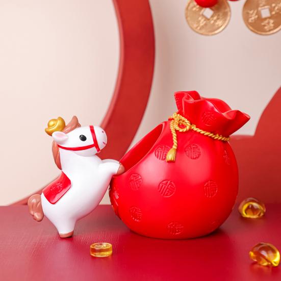 2026 Год Лошади по китайскому календарю Фигурка Лошади из смолы в Красном Мешке Удачи Фэн-шуй Настольное украшение для дома и офиса Украшение на Праздник Весны