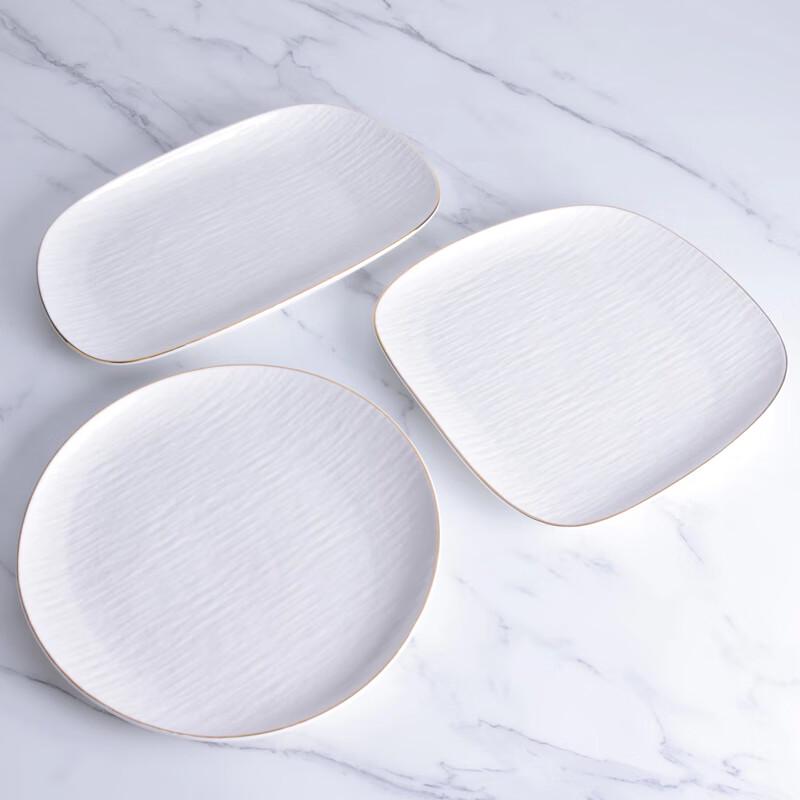 Сладкая и элегантная керамическая обеденная тарелка в европейском стиле с золотой каймой