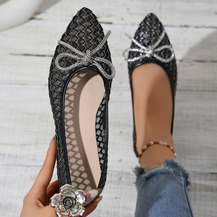 Большие однобортные туфли на плоской подошве для весны и лета, новые модные полые туфли на плоской подошве, однобортные туфли с неглубоким носком, однобортные туфли с острым носком