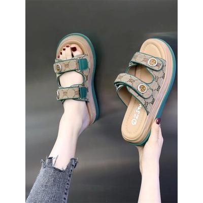 Крутые шлепанцы на толстой подошве для новой летней женской обуви, универсальные шлепанцы-половинки на плоской подошве и подошве-маффин для женщин